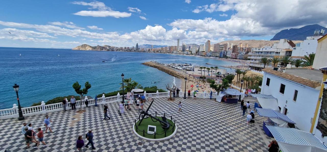 Апартаменты Plaza Santa Ana Бенидорм Экстерьер фото
